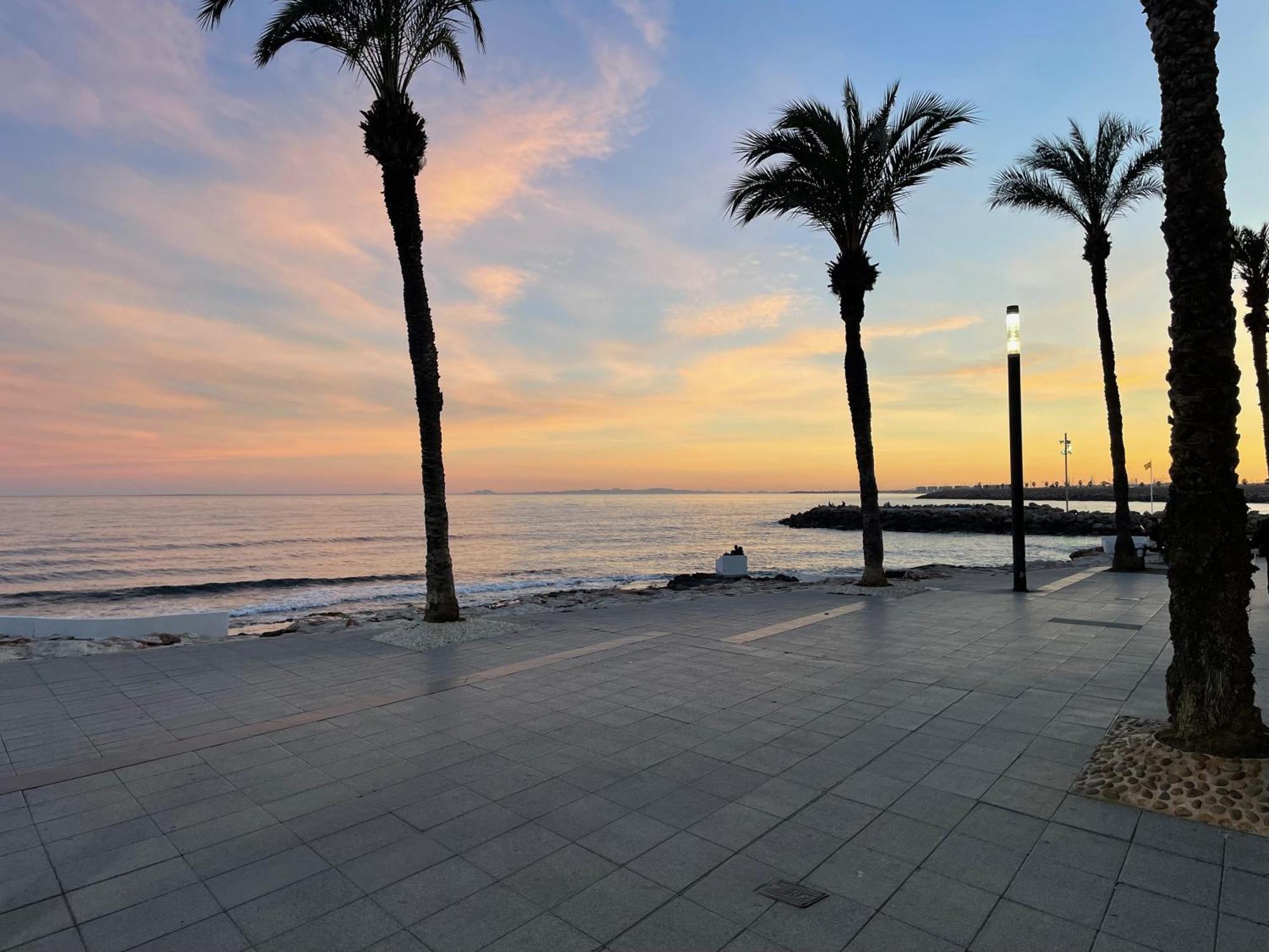 Superior La Playa! 3 Bedrooms! 2 Baths! Air Condition! Side Sea View! Torrevieja Exterior foto